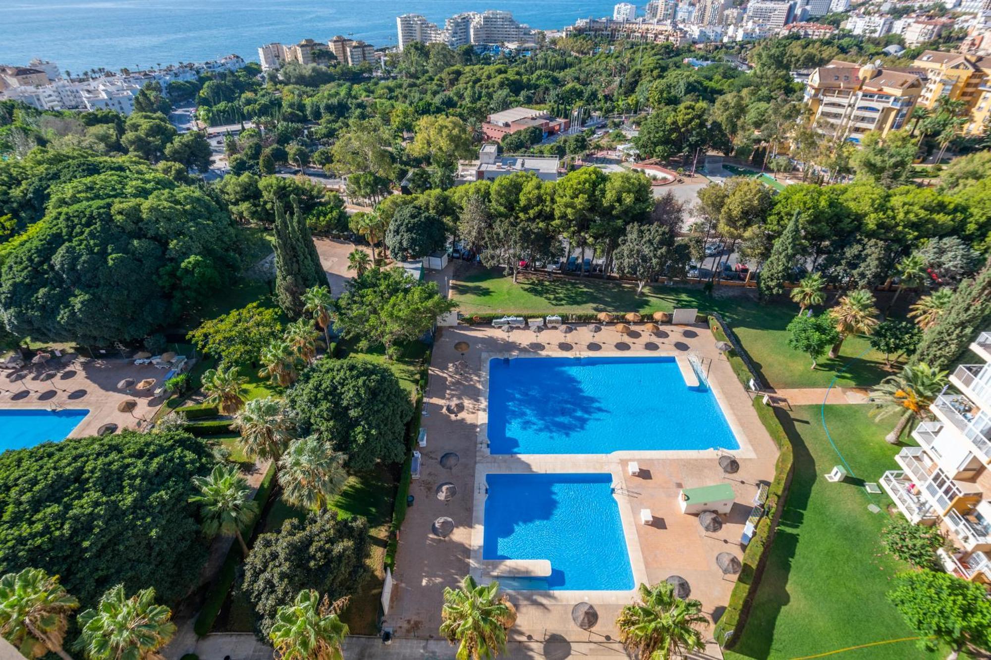 בנאלמדנה Hercules Pool & Beach מראה חיצוני תמונה
