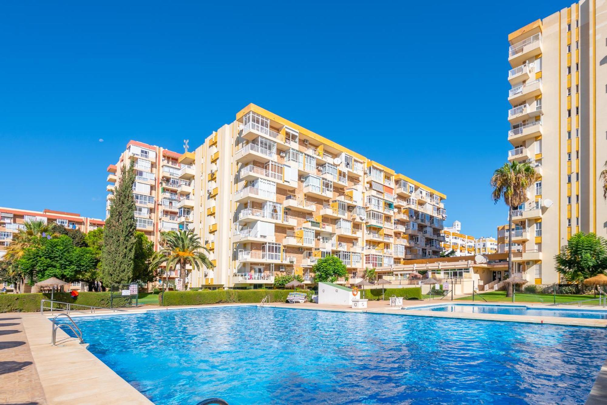 בנאלמדנה Hercules Pool & Beach מראה חיצוני תמונה